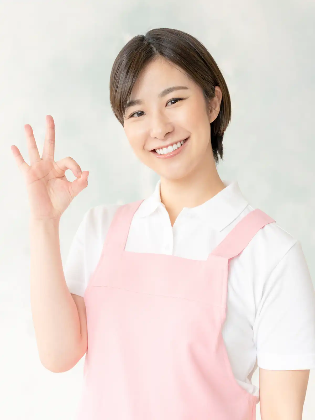 園長が笑顔でオッケーサインを出している